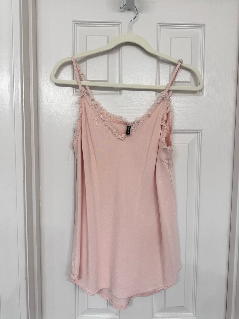 Versona Pale Pink Frayed-Trim Camisole